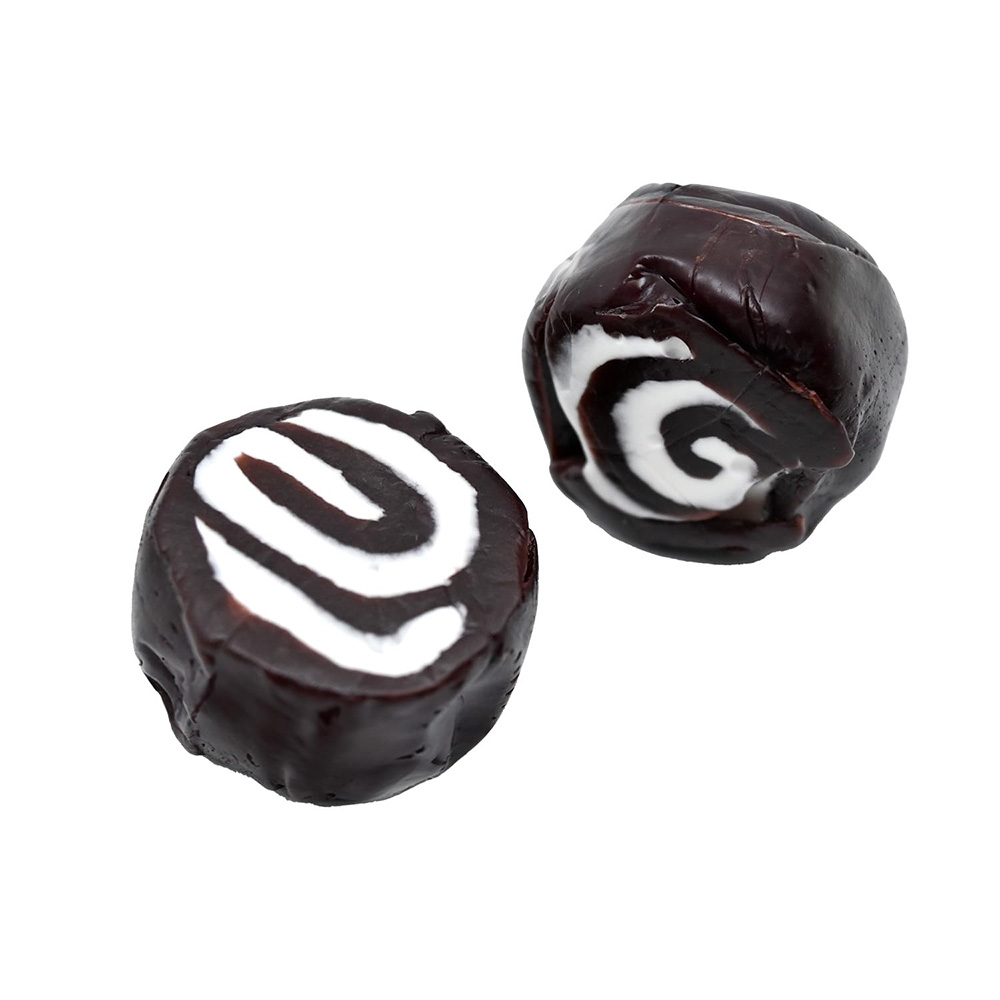 Taffy Town Black Licorice Swirls Salt Water Taffy 1 lb